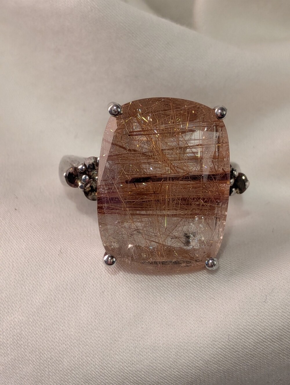 Red Rutilated Quartz & Silver Ring - Picture 4 of 6